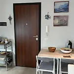R-home Acicastello * אצ'י קסטלו