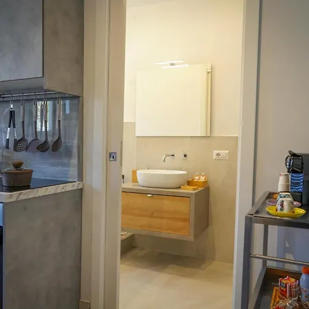 R-home Acicastello אצ'י קסטלו