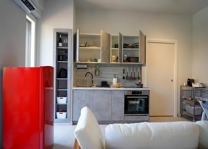 R-home Acicastello *